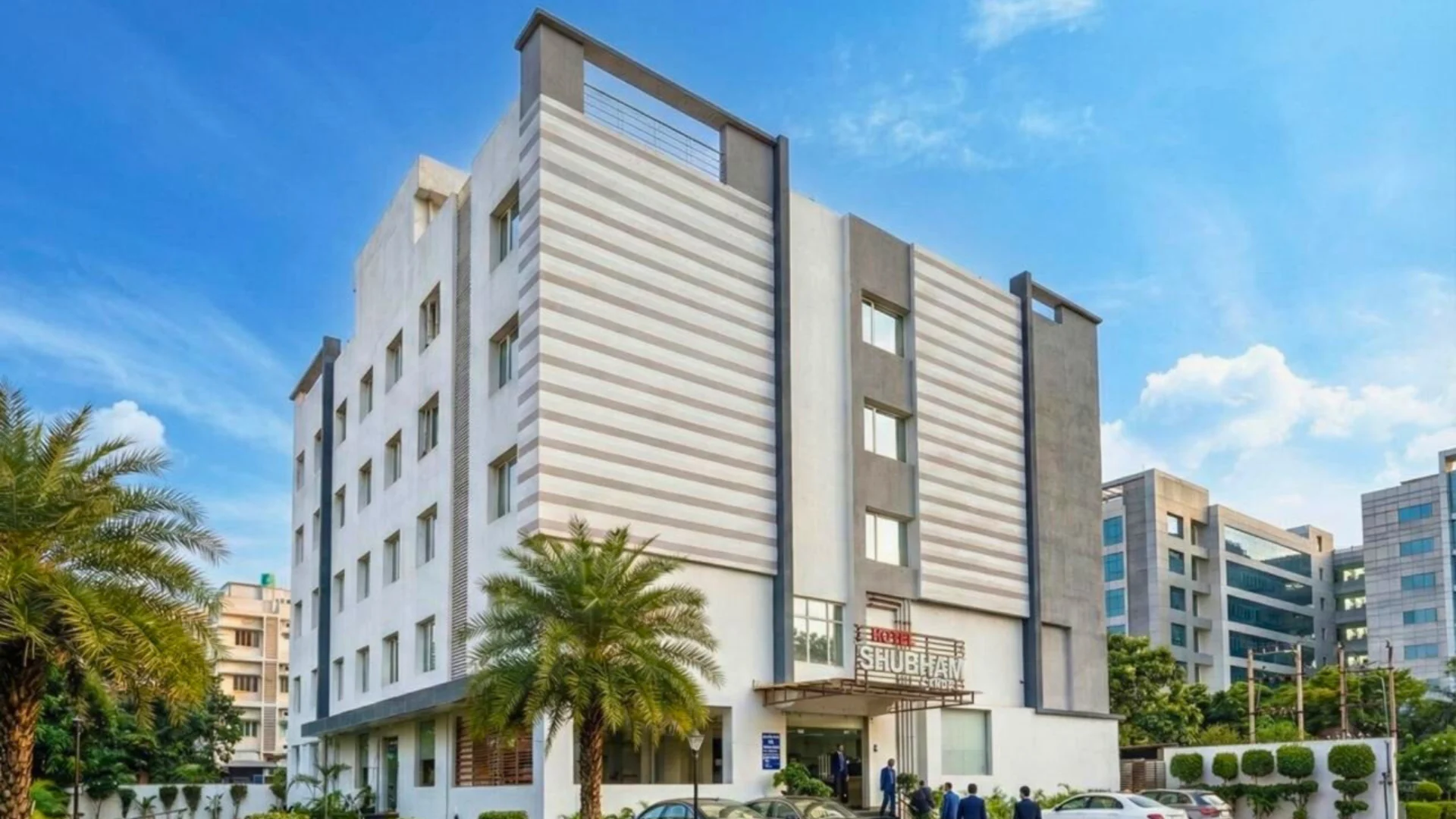 Hotel Shubham Grand Exterior