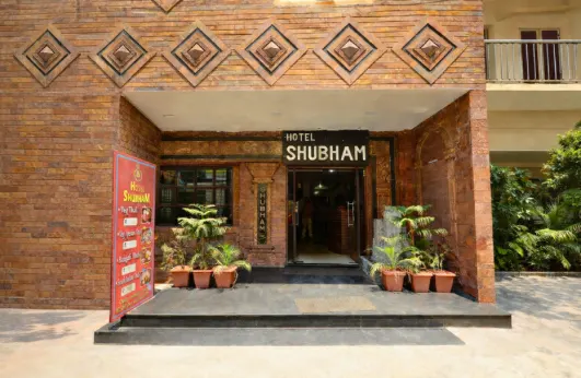 Exterior view of the Shubham Hotels Rourkela property